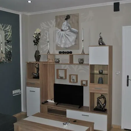 Apartament Nina *