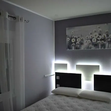Nina Apartament *